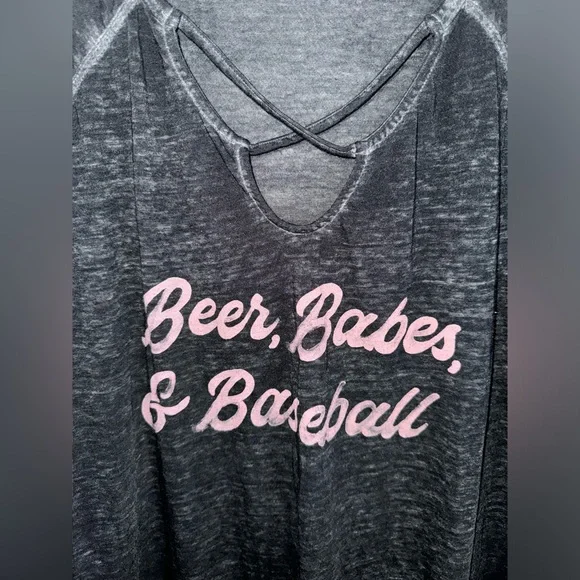 Torrid “Beer Babes & Baseball” Charcoal Grey Burnout Crisscross Tee Sz 2X - Picture 3 of 4